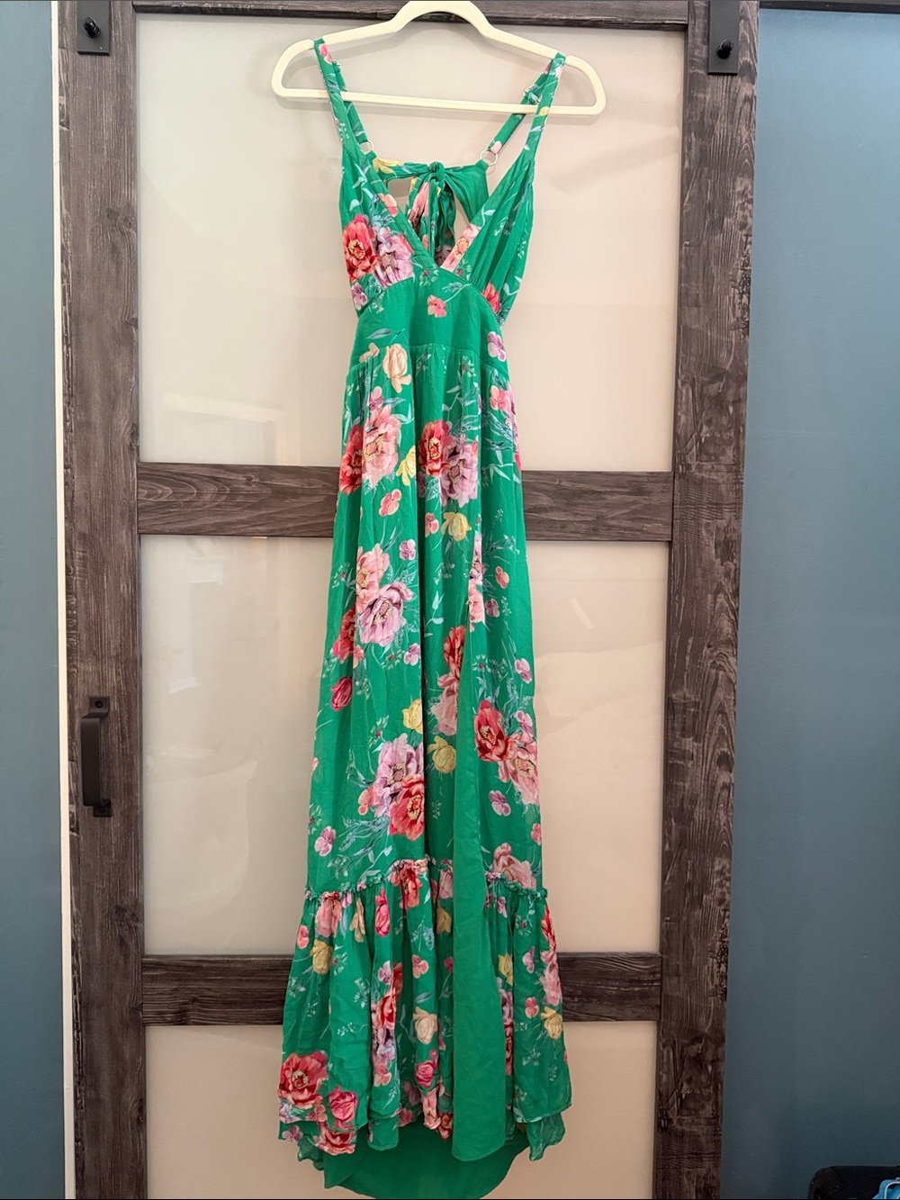 $248 msrp Yumi Kim Tracey Maxi Dress with Tie Back size small wedding guest